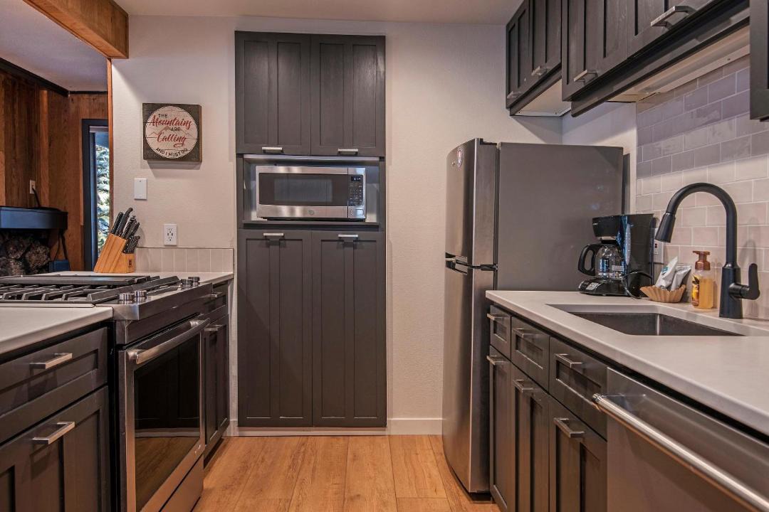 Photo of Kitchen in Overlook Park