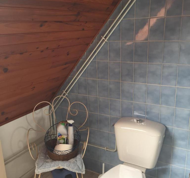 Photo of Bathroom in Campan