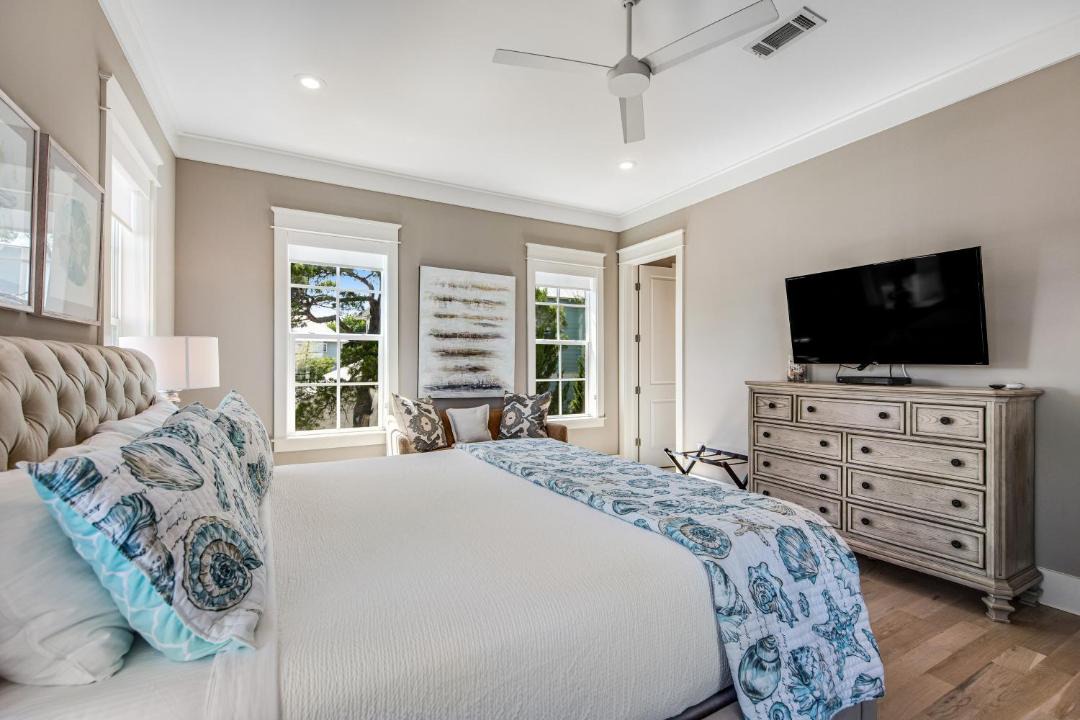 Photo of Bedroom in Lakeside at Blue Mountain Beach