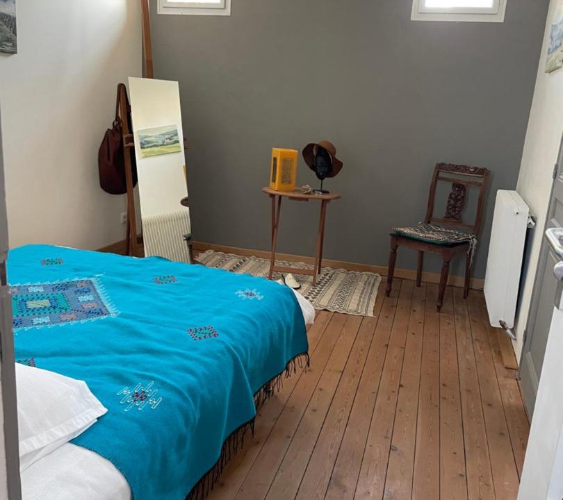 Photo of Bedroom in Mont-Saint-Aignan