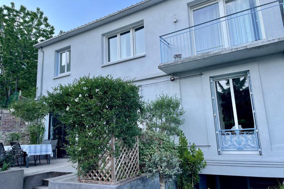 Photo of Buildings in Mont-Saint-Aignan