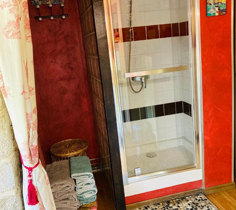 Photo of Bathroom in Quistinic