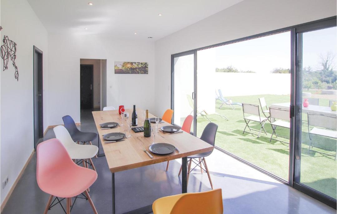 Photo of Livingroom in Portes-en-Valdaine