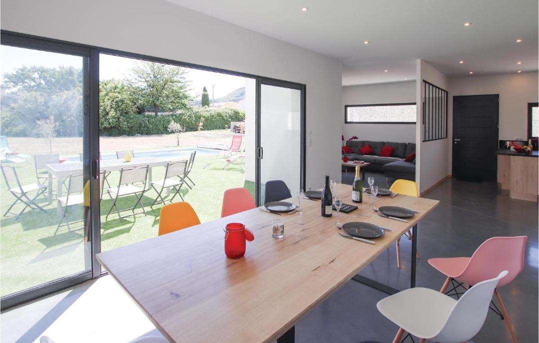Photo of Livingroom in Portes-en-Valdaine