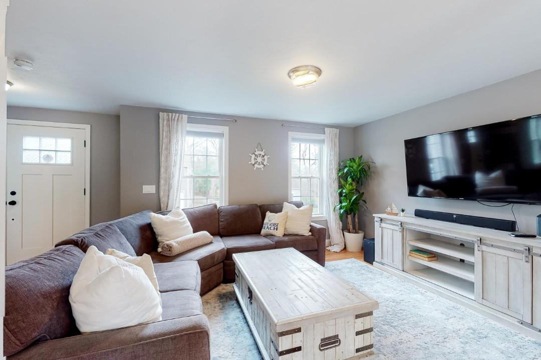 Photo of Livingroom in Cedar Bushes