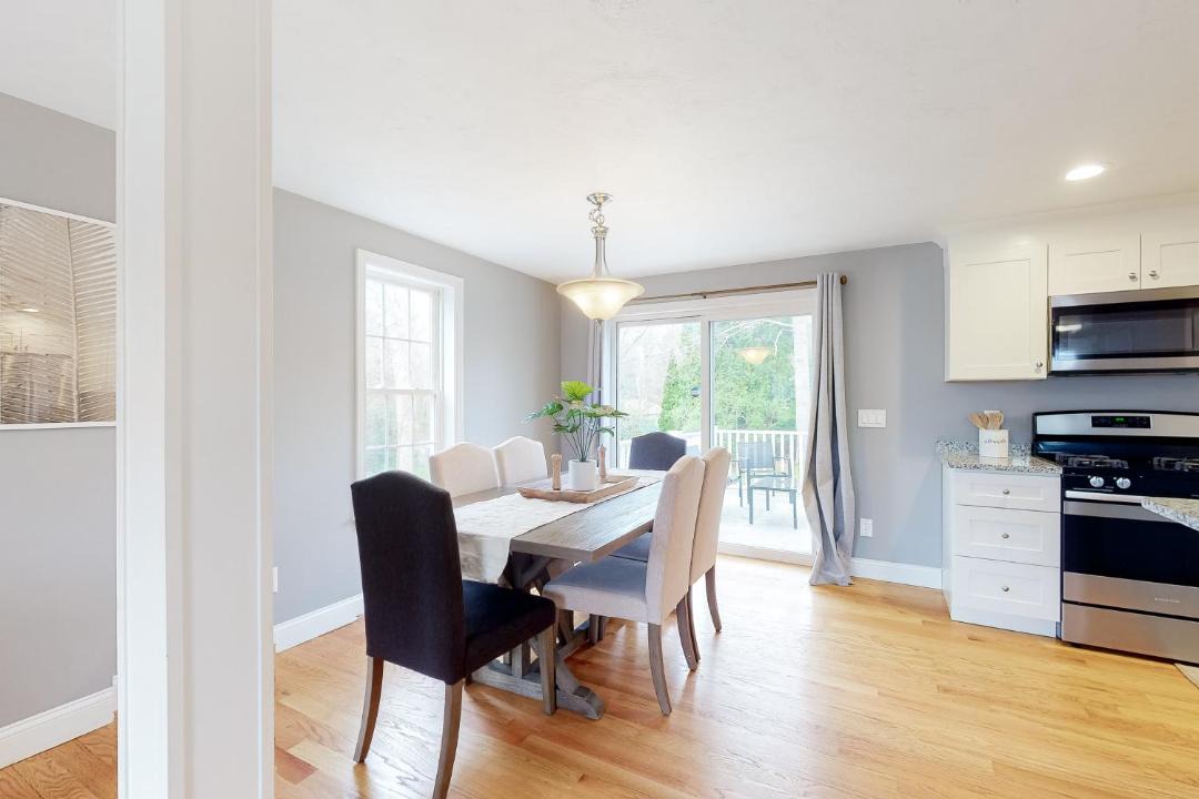 Photo of Livingroom in Cedar Bushes