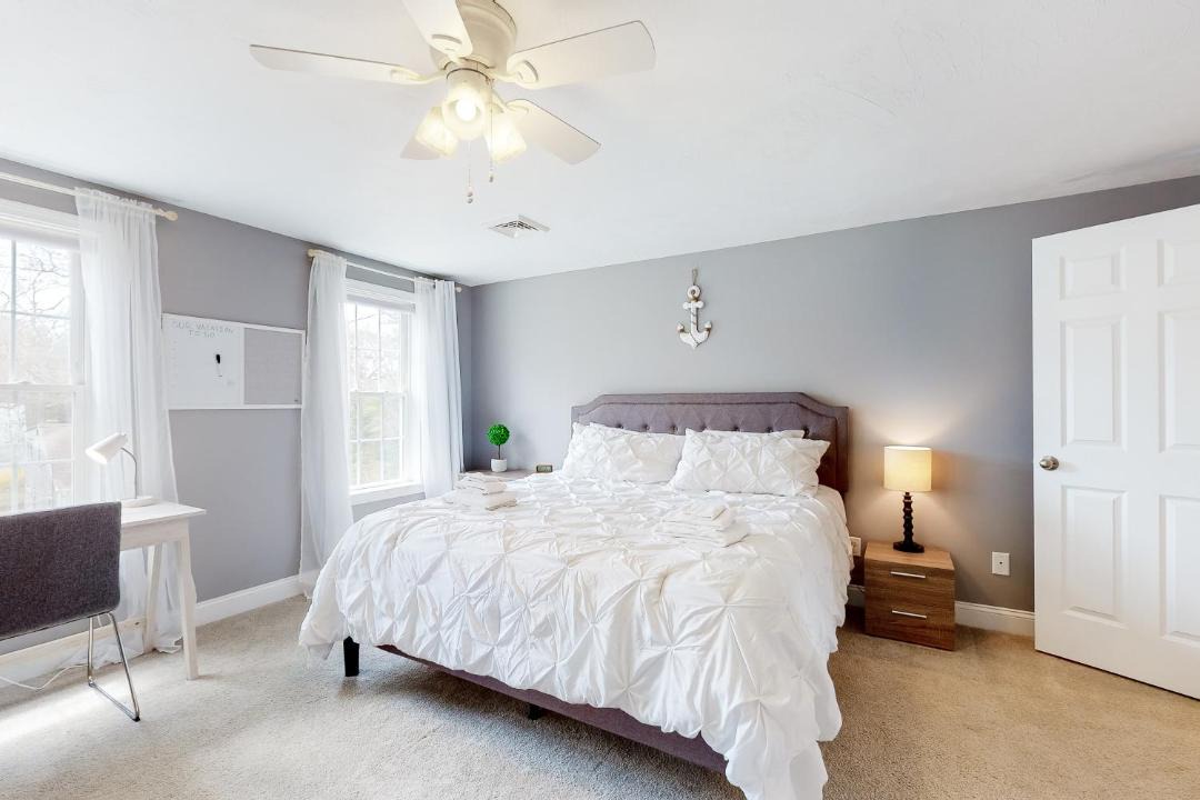 Photo of Bedroom in Cedar Bushes