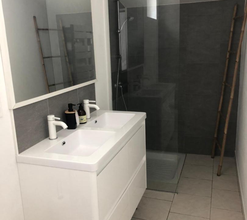 Photo of Others in Longue-Jumelles