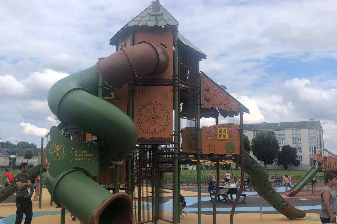 Photo of Others in Longue-Jumelles