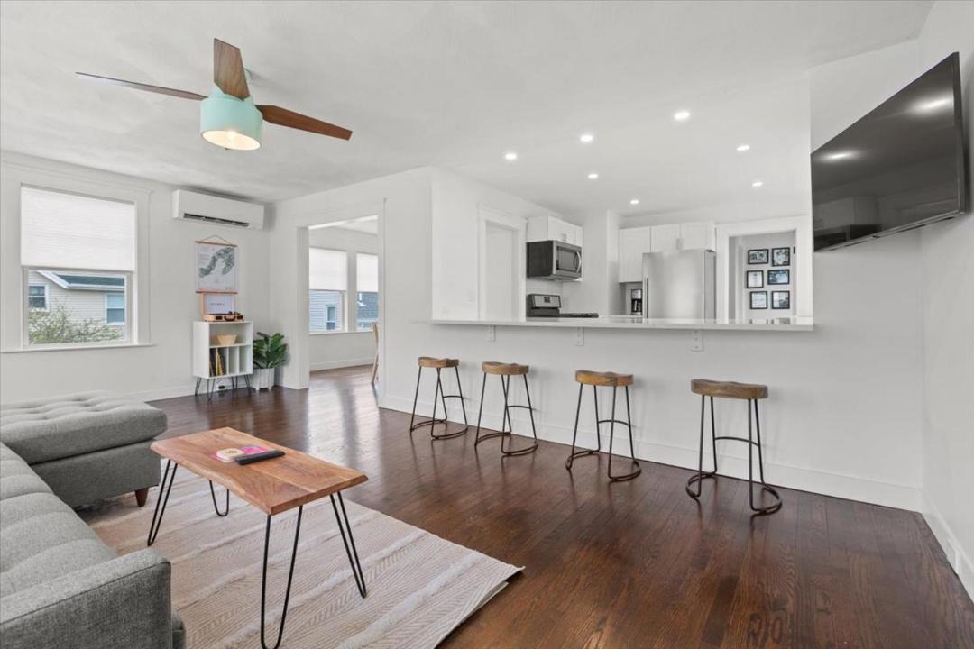 Photo of Livingroom in Gloucester