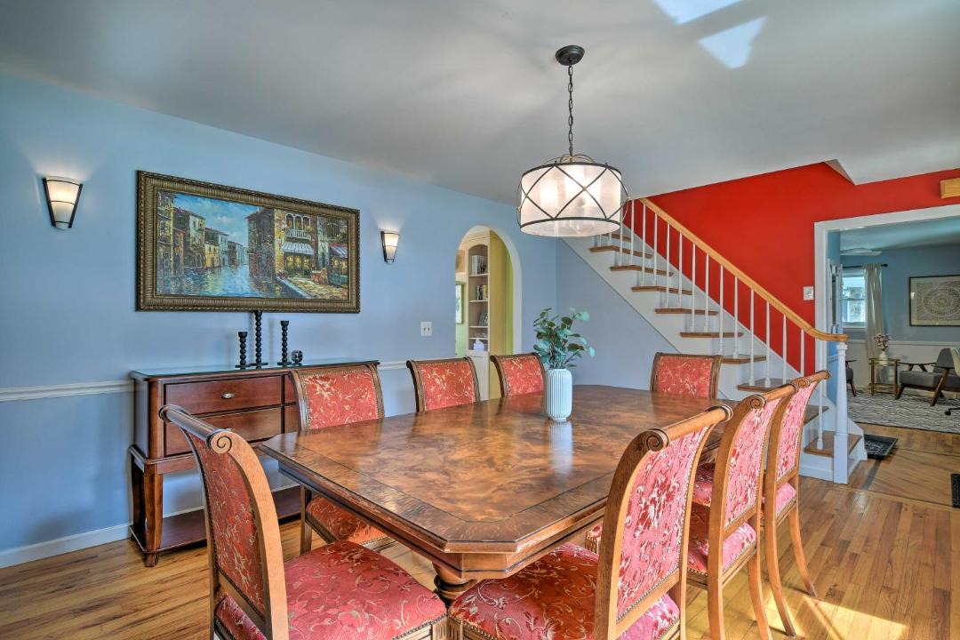 Photo of Others in Monroe