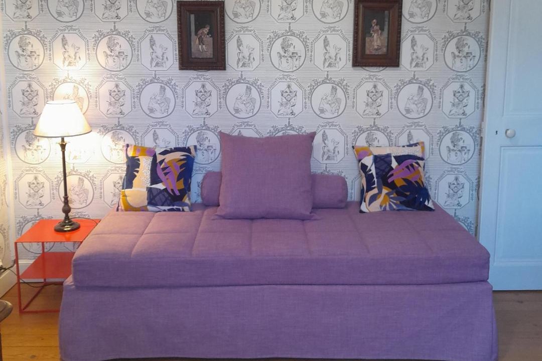 Photo of Others in Hieville