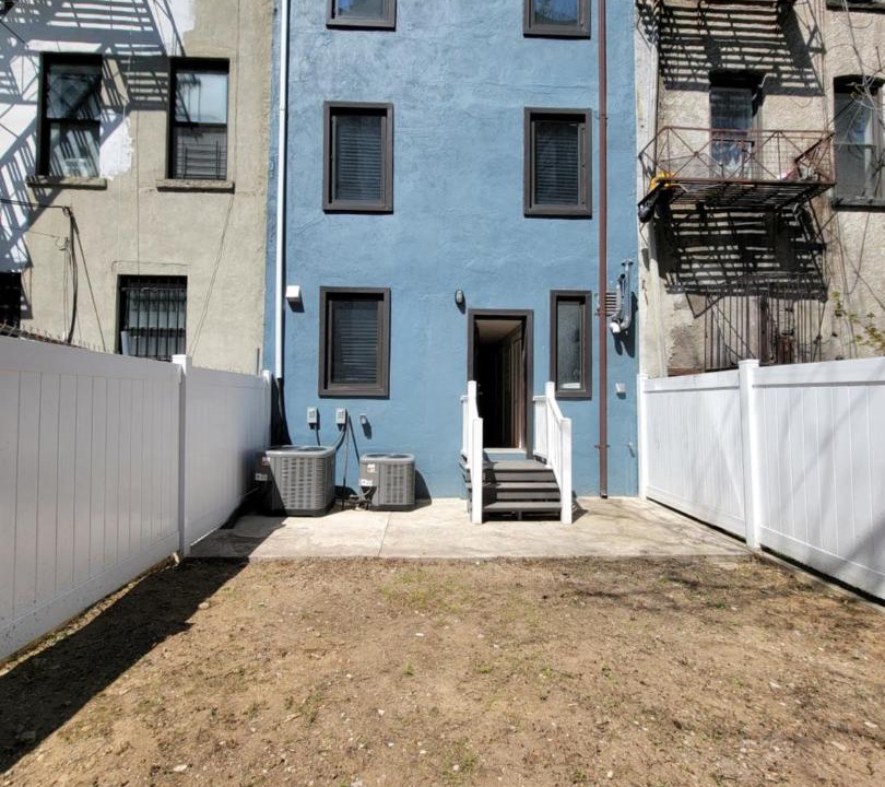 Photo of Others in Ocean Hill