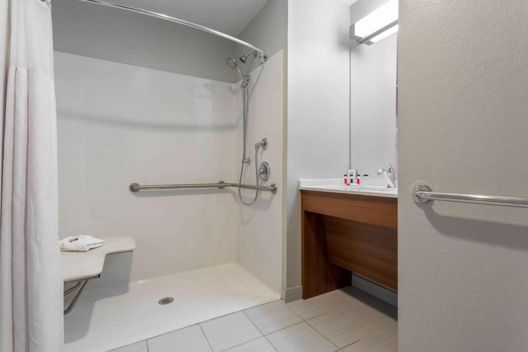 Photo of Bathroom in Niagara Falls