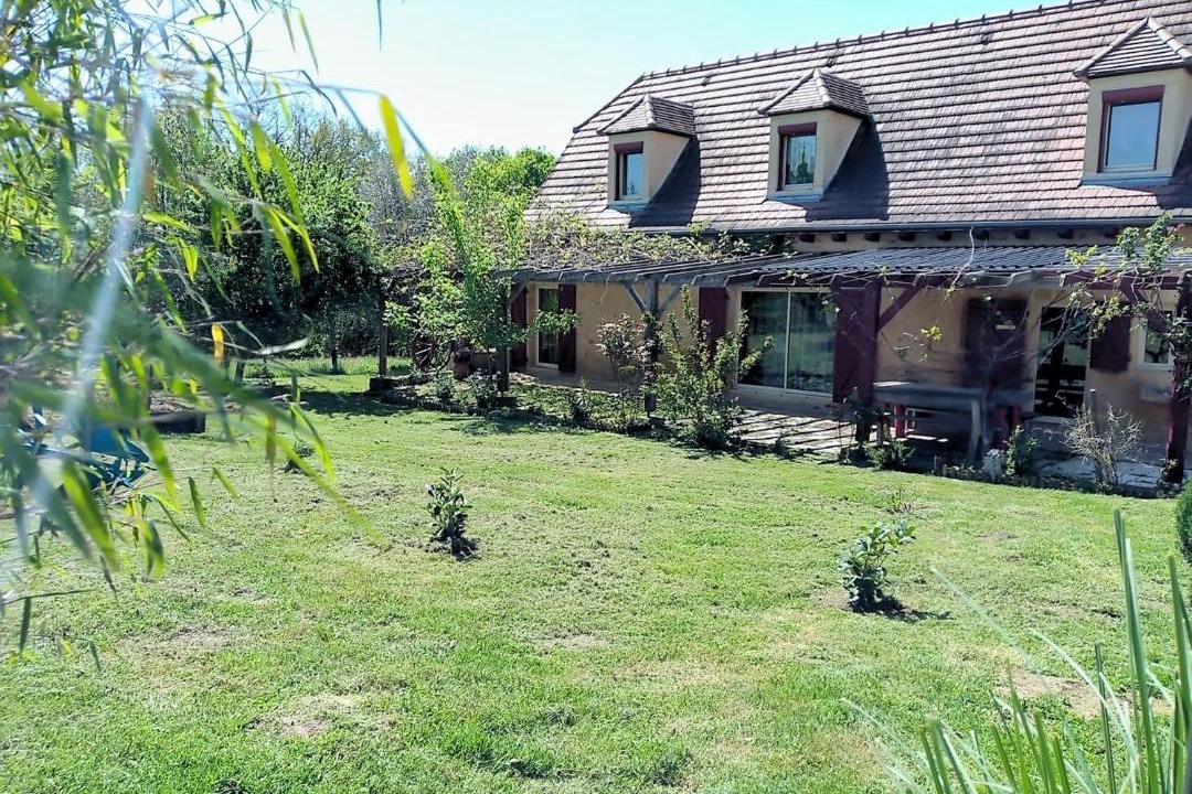 Photo of Buildings in Saint-Andre-dAllas