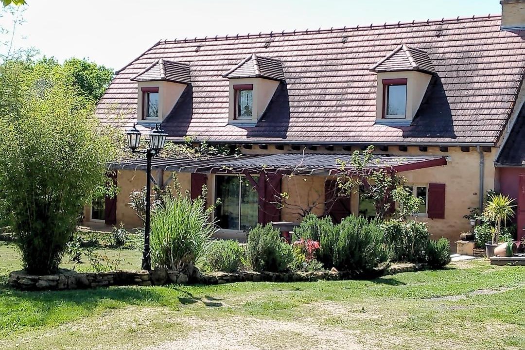 Photo of Buildings in Saint-Andre-dAllas