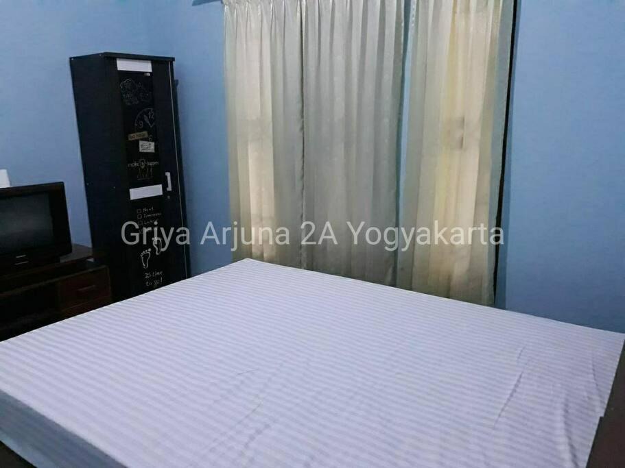 Photo of Bedroom in Wirobrajan
