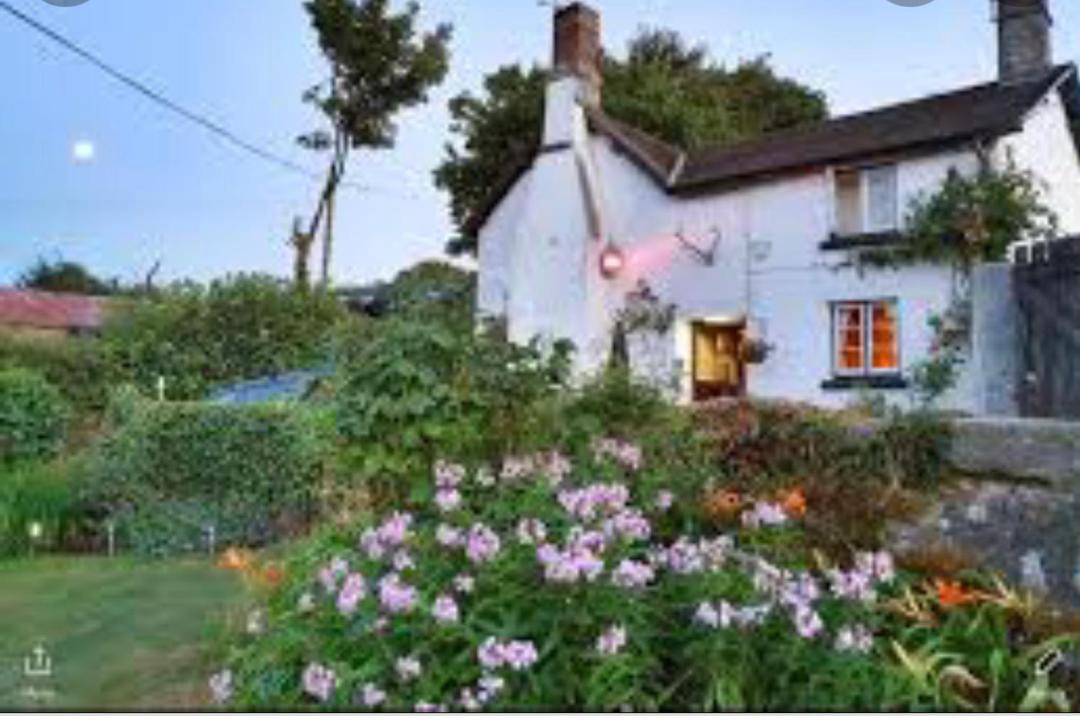 Photo of Buildings in Sticklepath