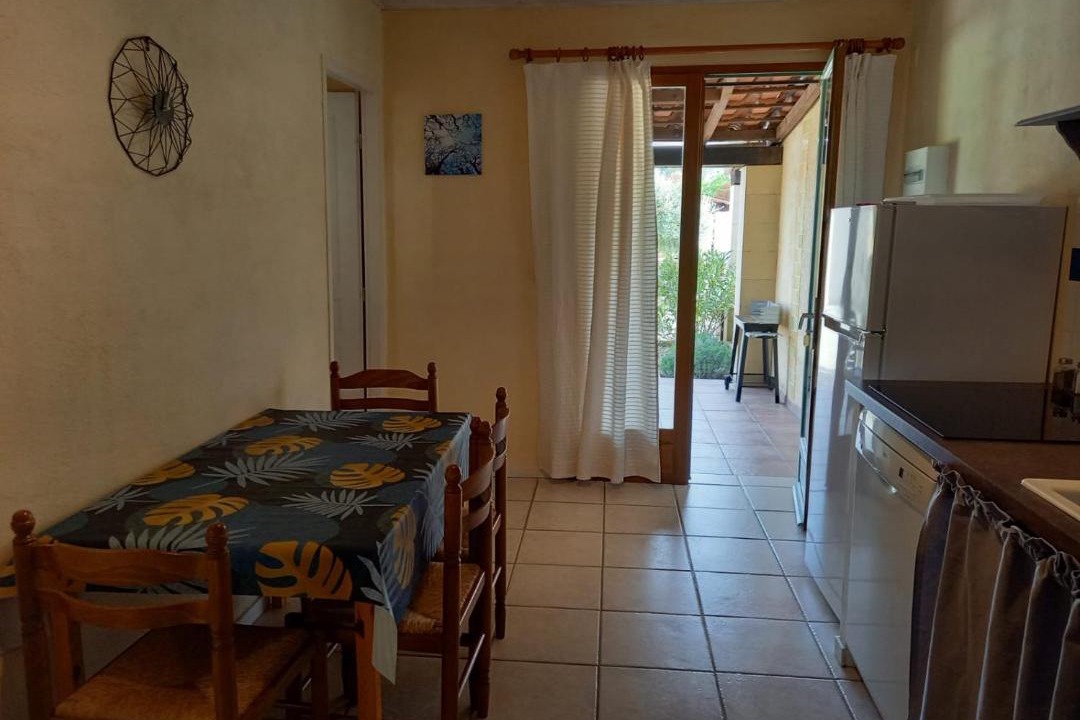 Photo of Others in Banne