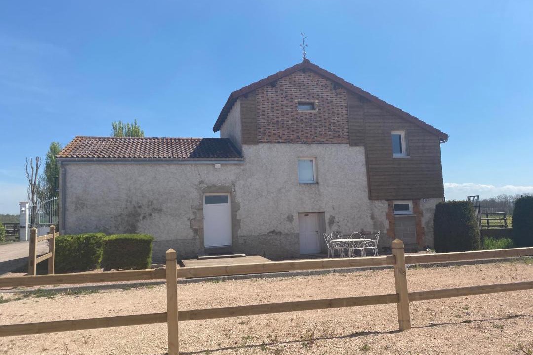 Photo of Others in Villeneuve-les-Cerfs