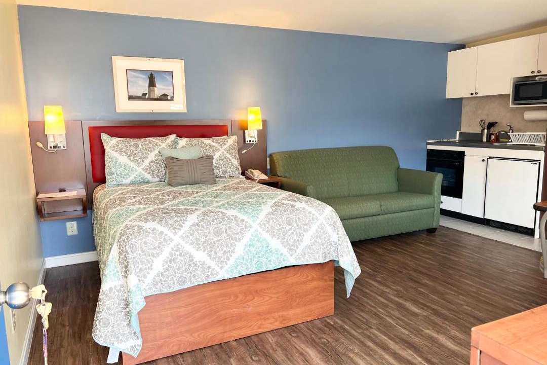 Photo of Others in Eastward Look