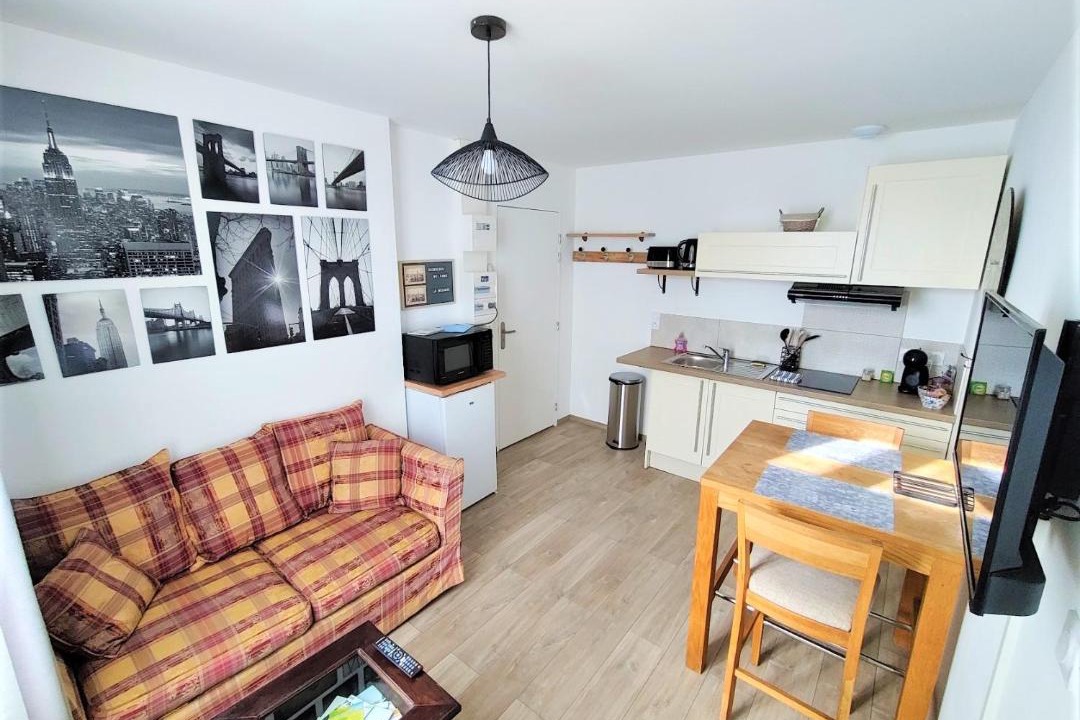 Photo of Others in Ernee