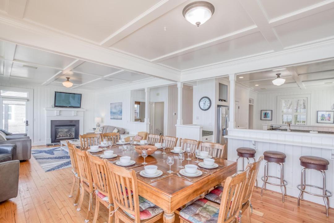 Photo of Others in Lincoln Beach