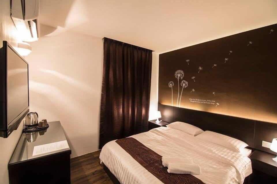 Photo of Others in Muar