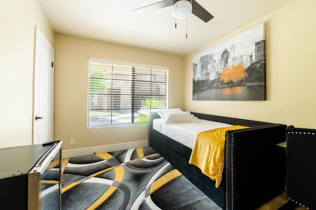 Photo of Livingroom in Tempe