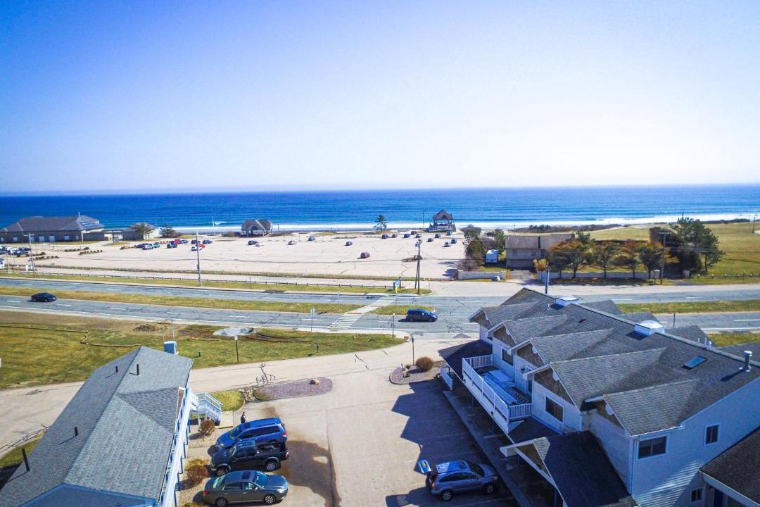 Photo of Others in Eastward Look