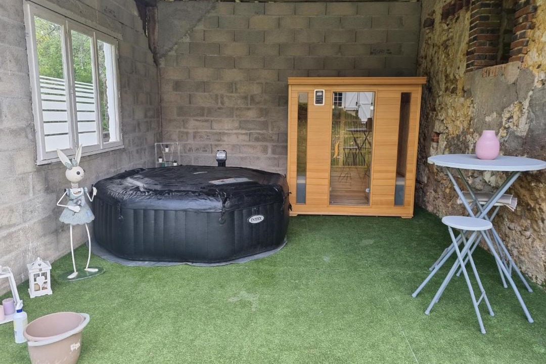 Photo of Others in Arquian