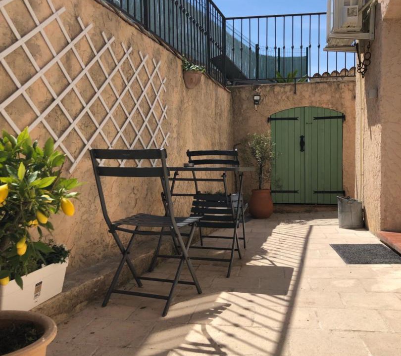 Photo of Patio Balcony in Gattieres