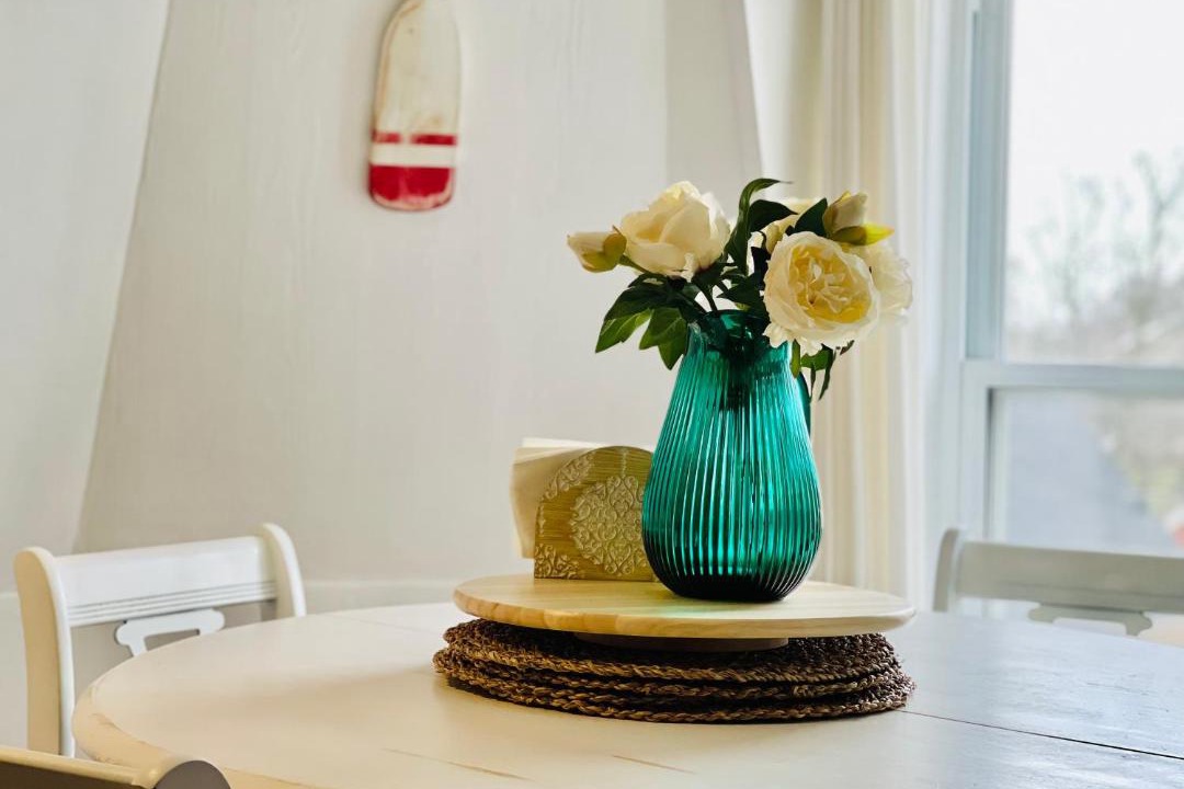 Photo of Others in Queens Square