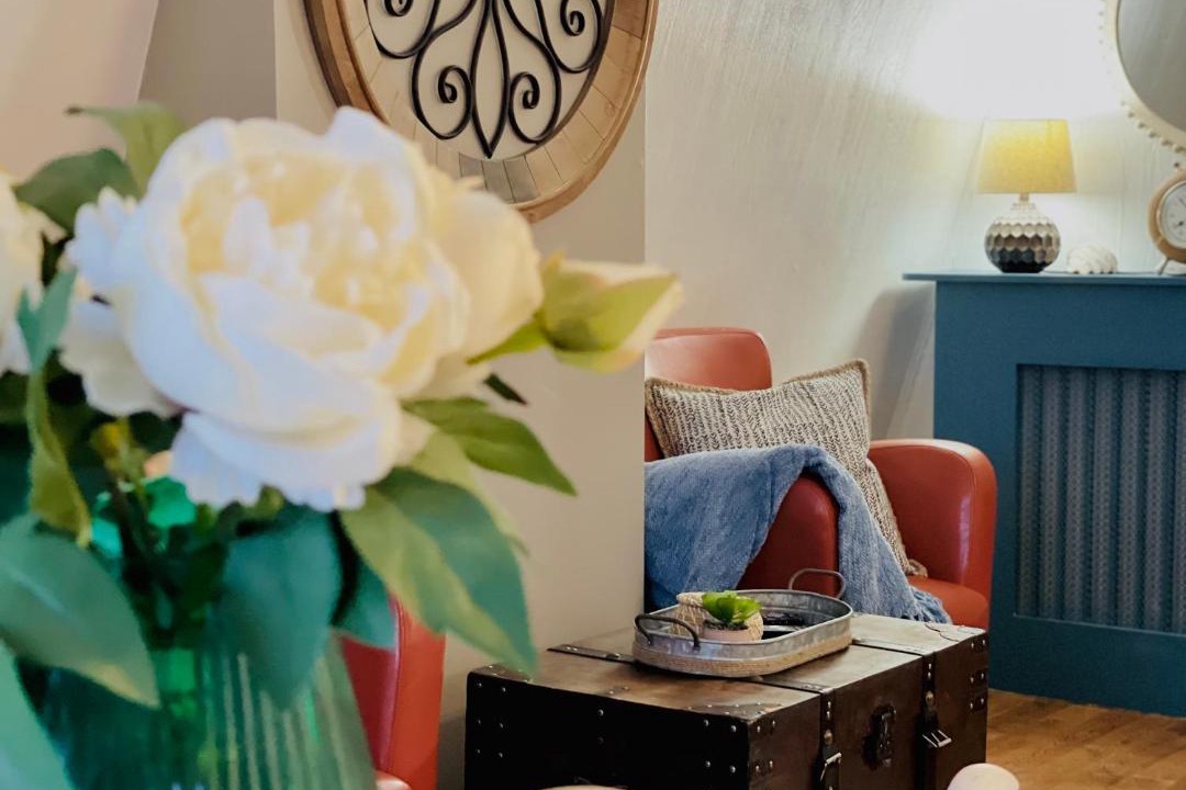 Photo of Others in Queens Square