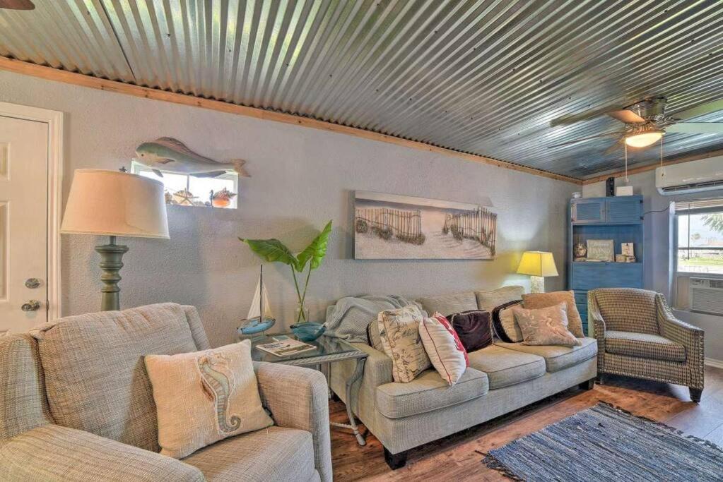 Photo of Livingroom in Rockport