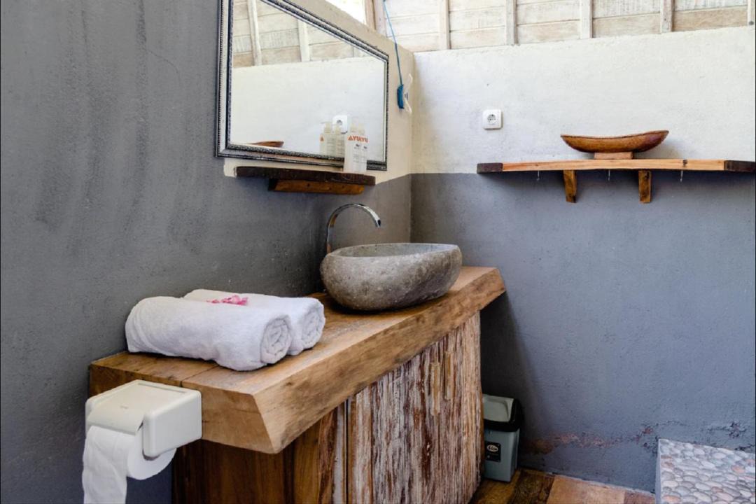 Photo of Others in Medewi