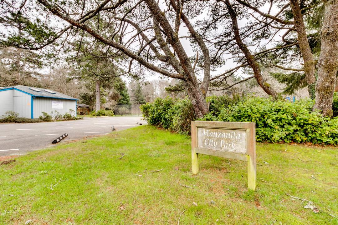 Photo of Others in Nehalem