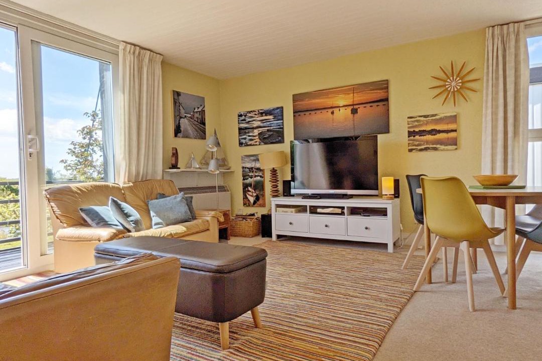 Photo of Livingroom in Emsworth