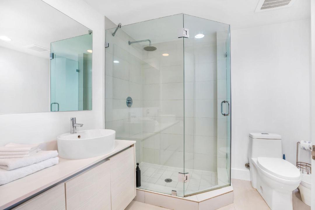 Photo of Bathroom in Hallandale Beach