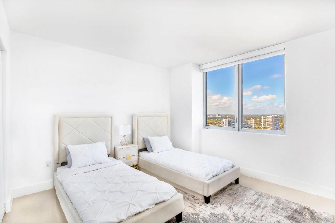 Photo of Bedroom in Hallandale Beach