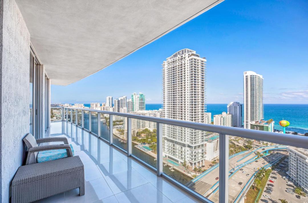 Photo of Patio Balcony in Hallandale Beach