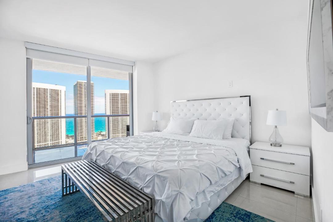 Photo of Bedroom in Hallandale Beach