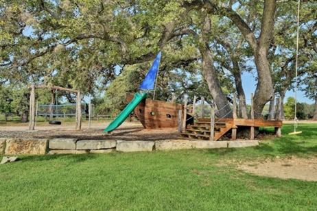 Photo of Others in Spicewood