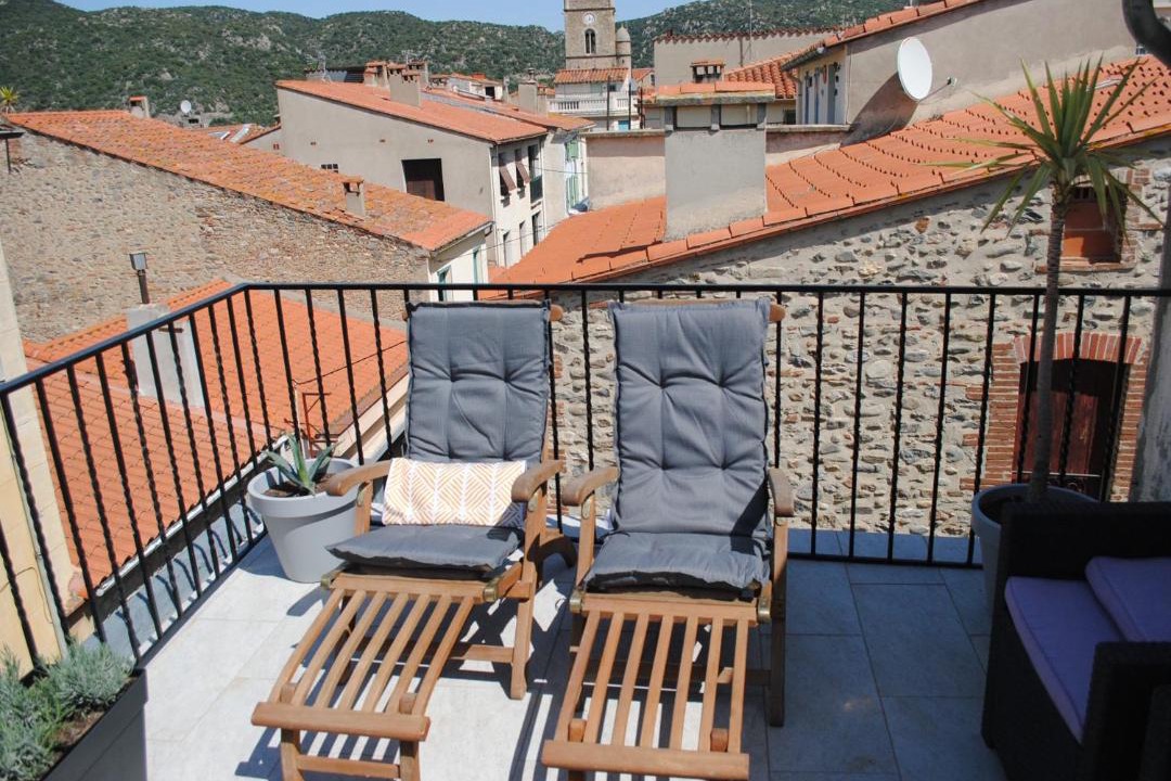 Photo of Patio Balcony in Vinca