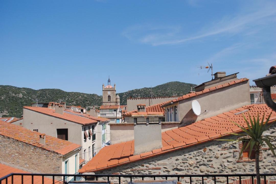 Photo of Buildings in Vinca