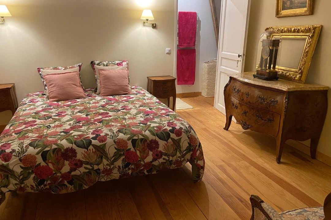 Photo of Others in Bourg-le-Comte