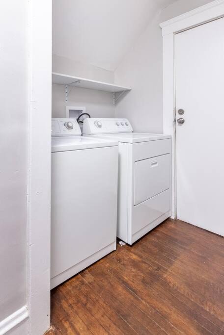 Photo of Others in Detroit - Shoreway