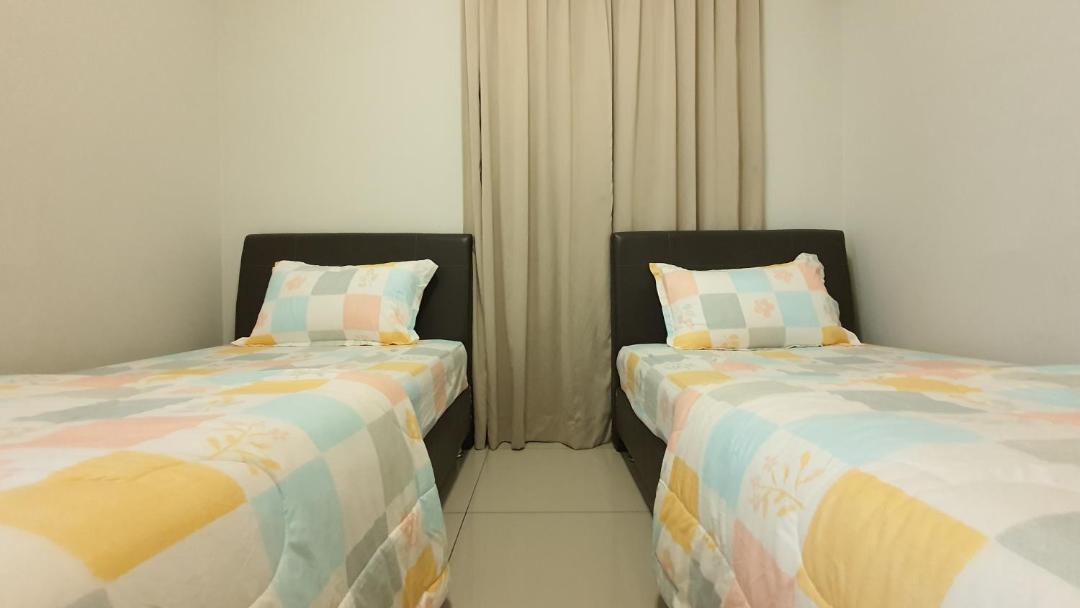 Photo of Bedroom in Taman Istana