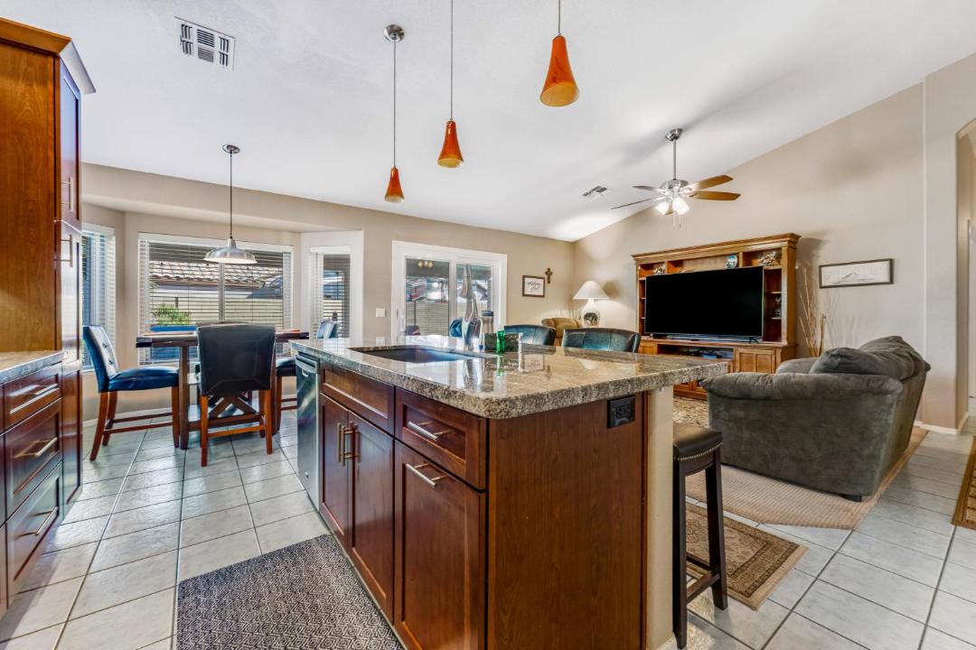 Photo of Kitchen in Cottonwoods Crossing