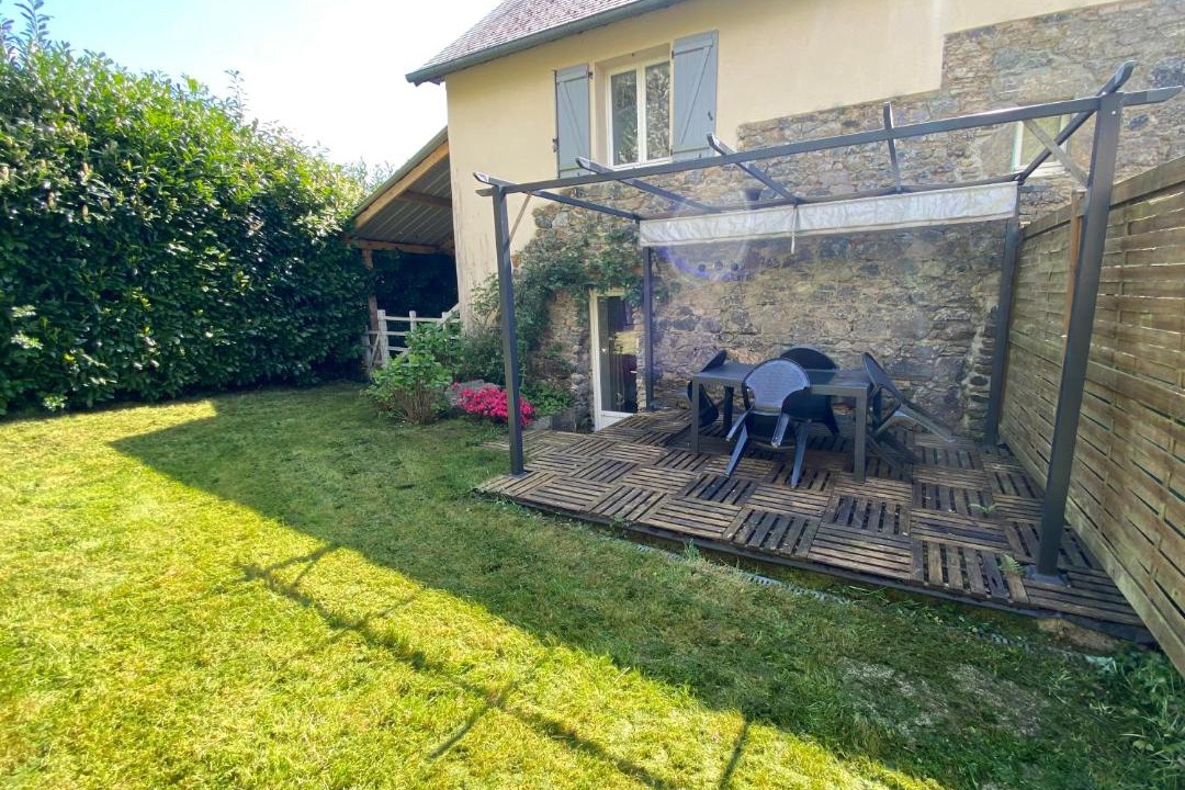 Photo of Buildings in Le Lorey